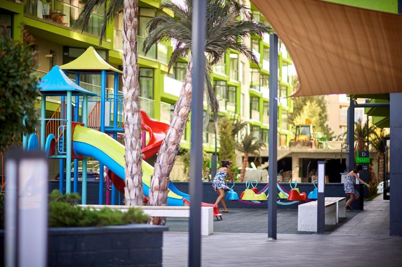 Coral Aparthotel Pool & Spa Mamaia Nord Năvodari المظهر الخارجي الصورة