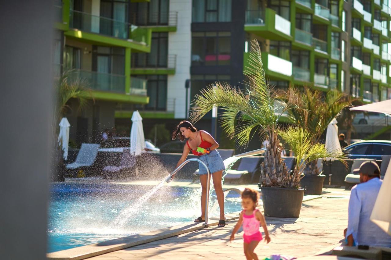 Coral Aparthotel Pool & Spa Mamaia Nord Năvodari المظهر الخارجي الصورة